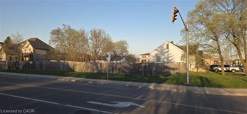 411-413 Highway 8 Property Photo 6