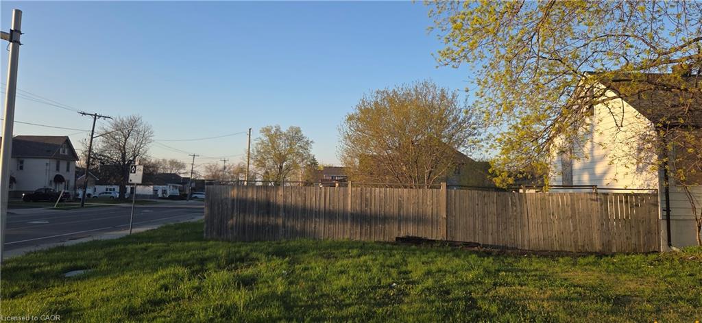 411-413 Highway 8 Property Photo 10