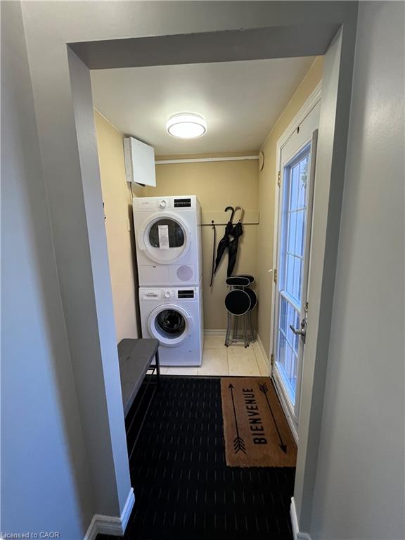 56 King Street W Property Photo 25