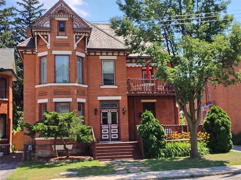 27 Ontario Avenue Property Photo 1