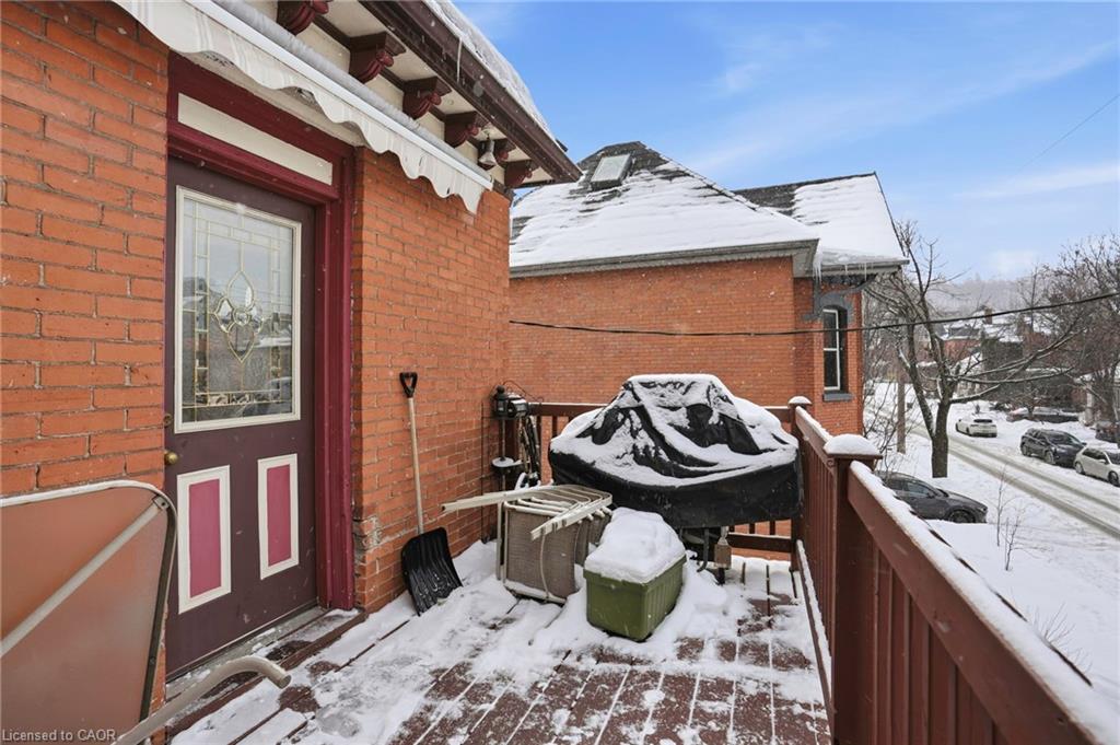 27 Ontario Avenue Property Photo 14