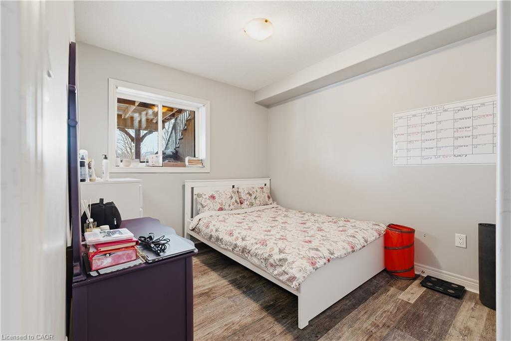 23 Doon Creek Street Property Photo 25