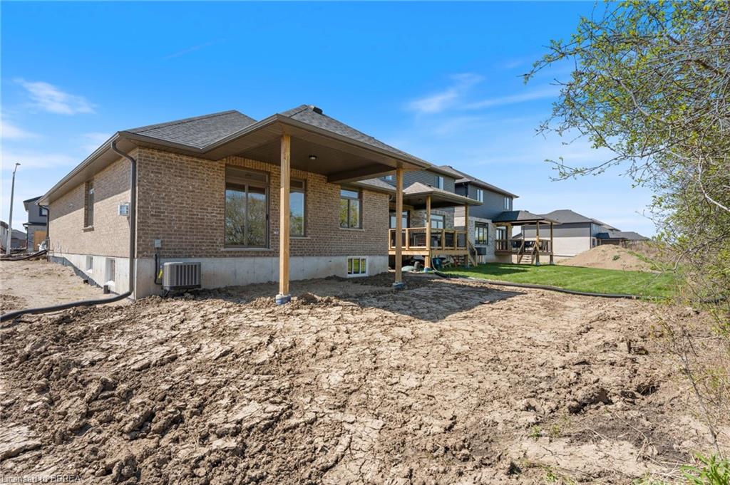 159 Craddock Boulevard Property Photo 12