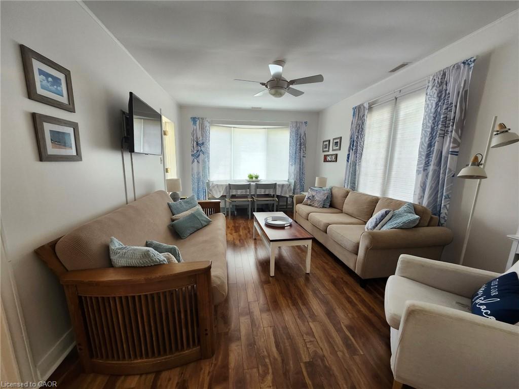 322 Oxford Avenue Property Photo 11