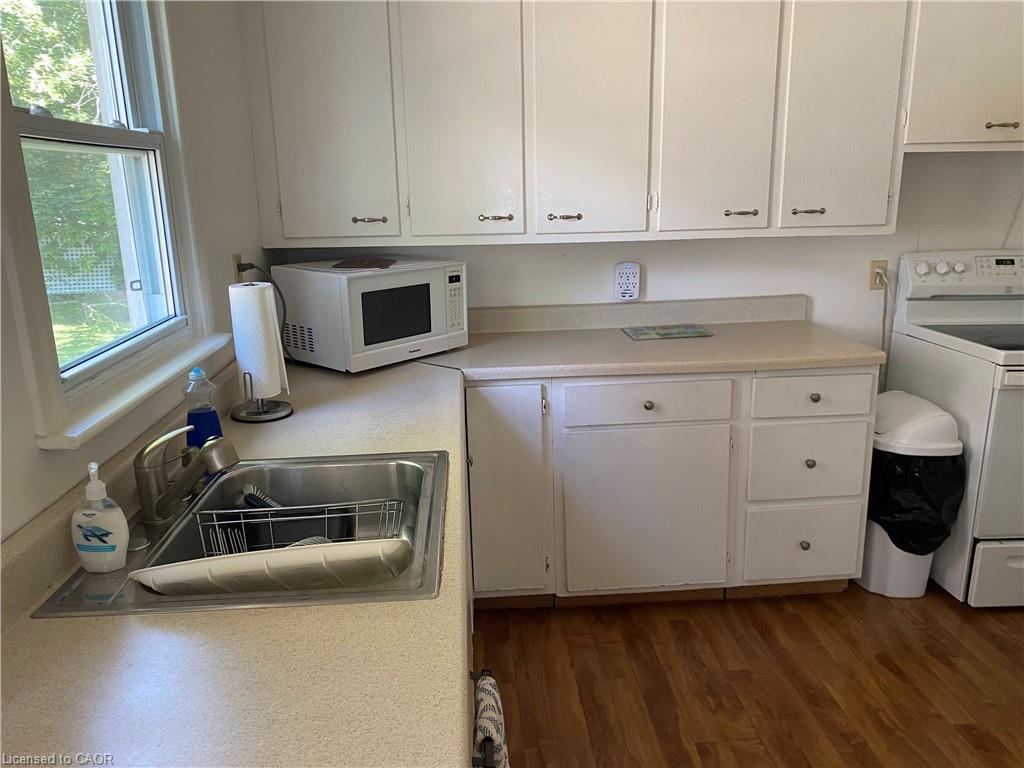 322 Oxford Avenue Property Photo 21