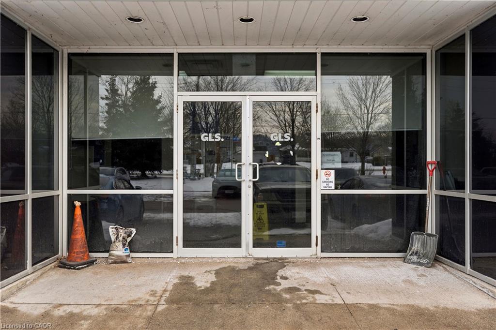 5-1175 Barton Street Property Photo 2