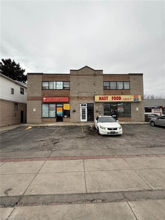 28 Parkdale Avenue N Property Photo 1
