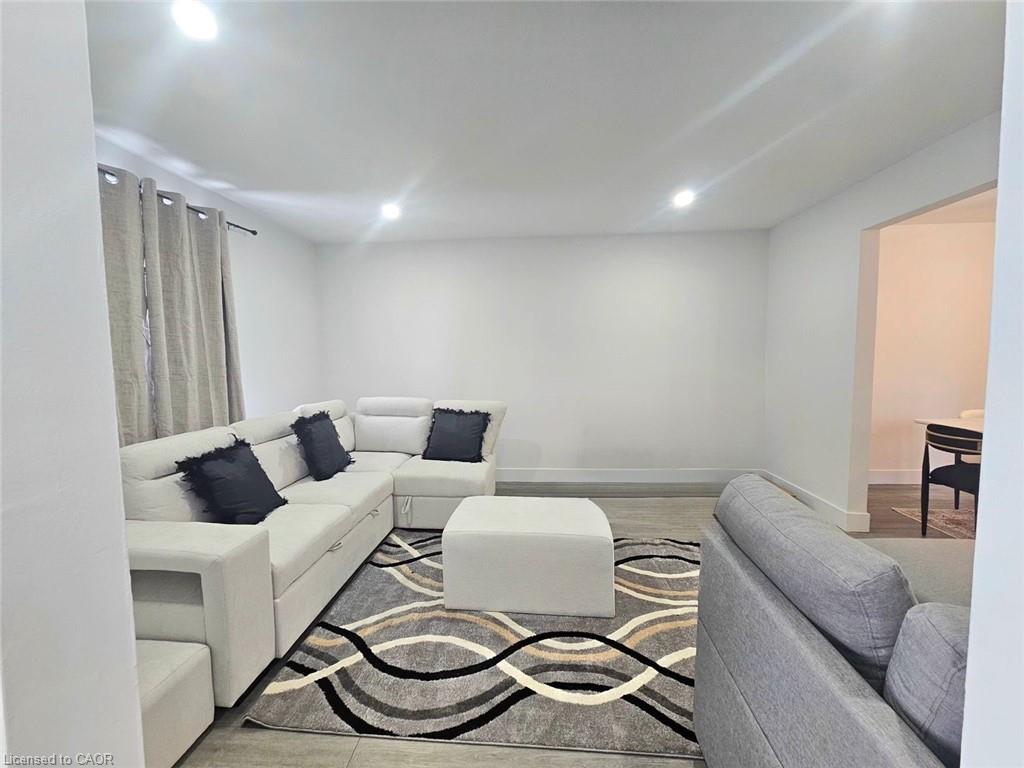 92 Copperfield Crescent Property Photo 2