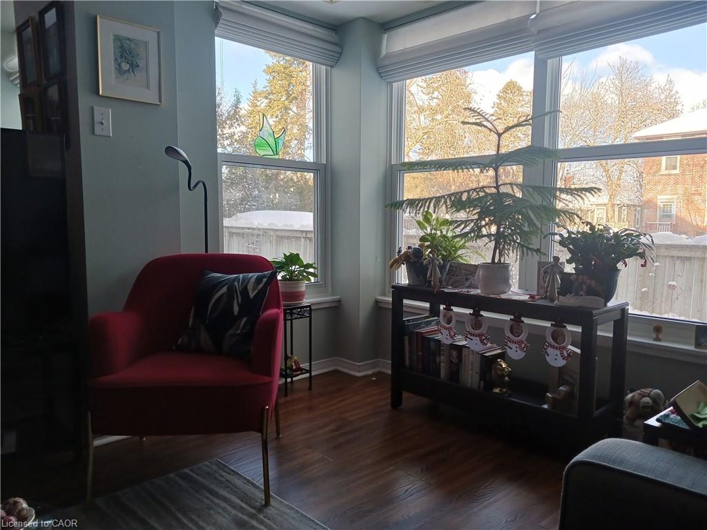 108-8 Huron Street Property Photo 4