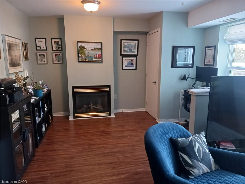 108-8 Huron Street Property Photo 6