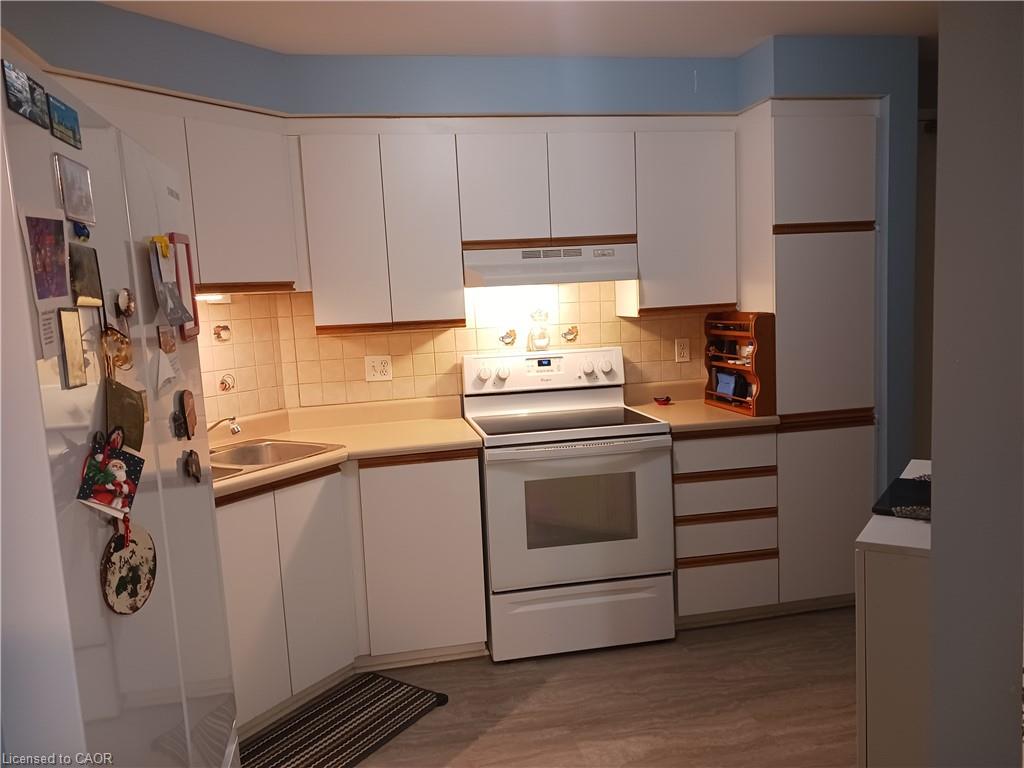 108-8 Huron Street Property Photo 9