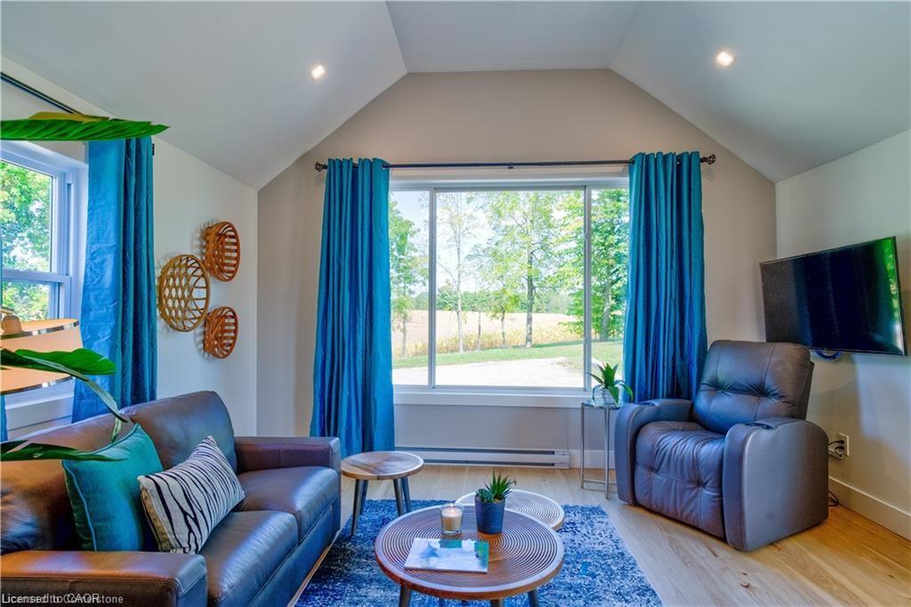 1748 Centre Road Property Photo 16