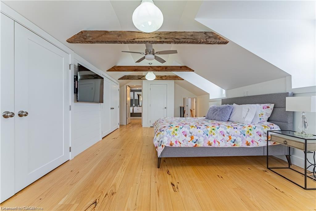 1748 Centre Road Property Photo 19