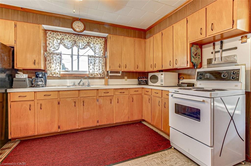 12 Willow Avenue Property Photo 18