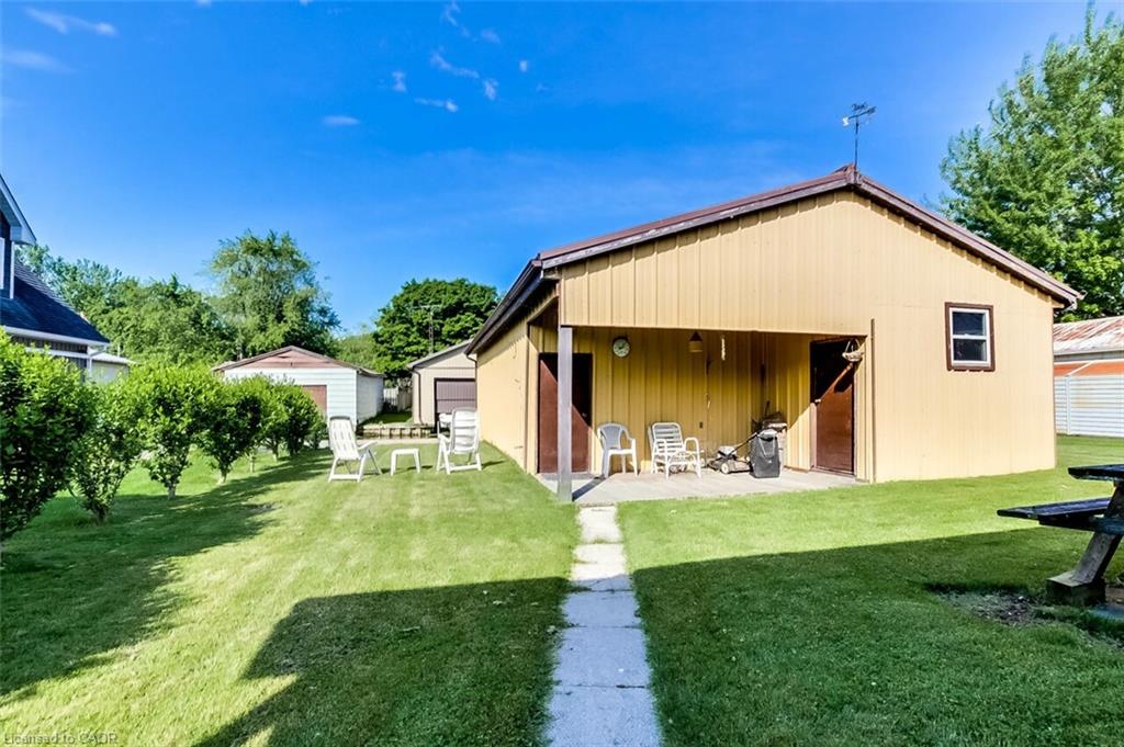 12 Willow Avenue Property Photo 25