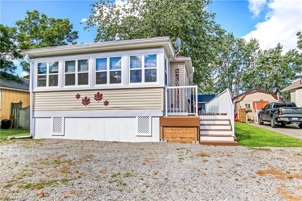 10 Fourth Avenue Property Photo 2