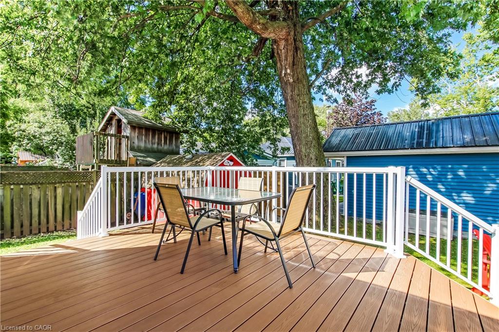 10 Fourth Avenue Property Photo 4