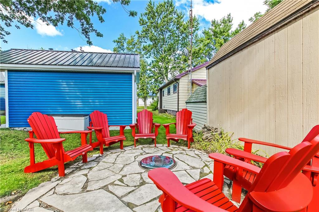 10 Fourth Avenue Property Photo 6