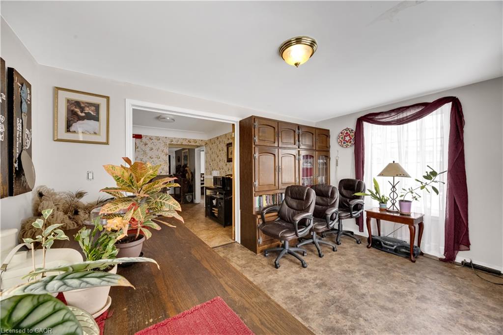 21 Hardy Avenue Property Photo 11