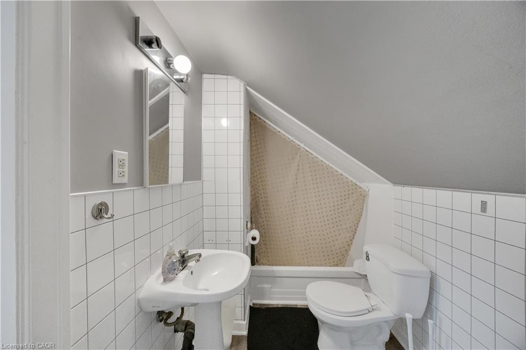 21 Hardy Avenue Property Photo 20