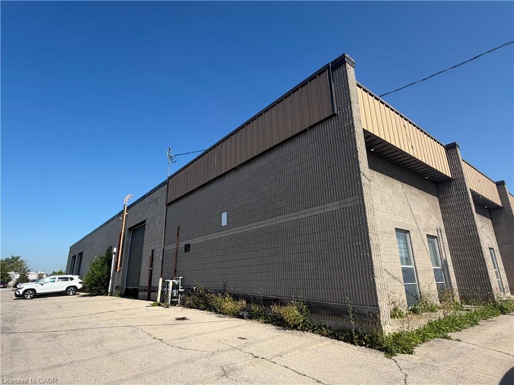 315 Kenora Avenue Property Photo 3