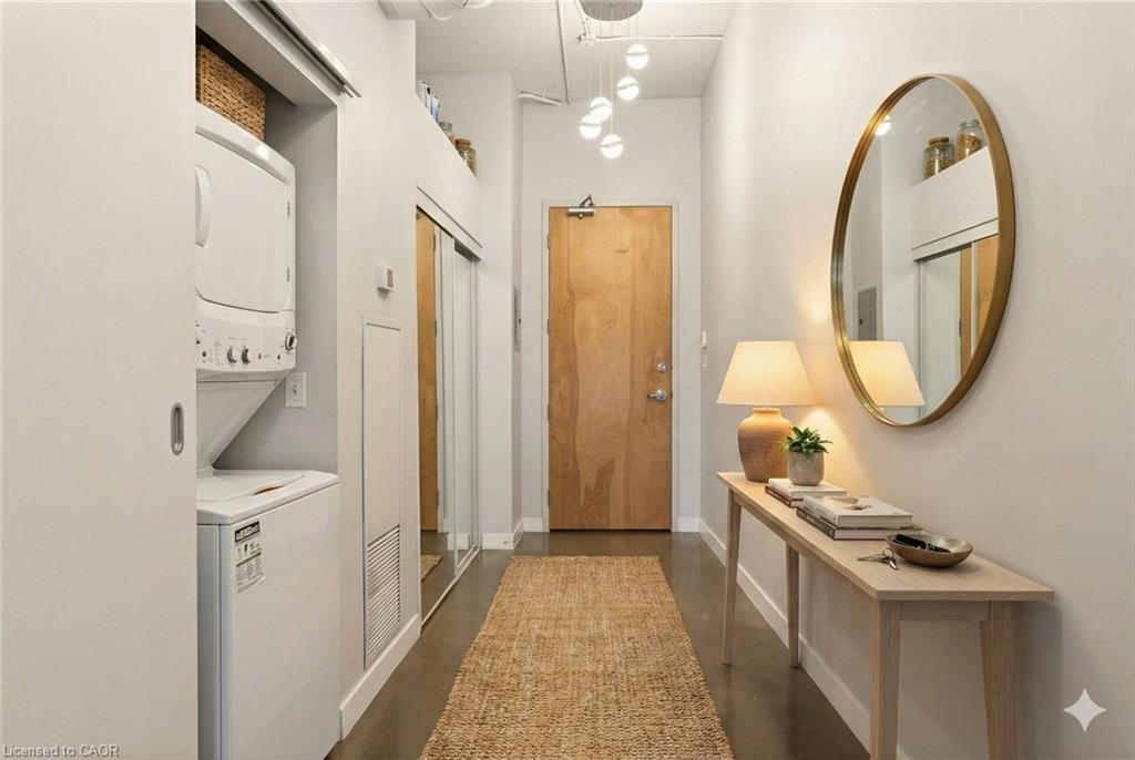 505-66 Bay Street S Property Photo 4