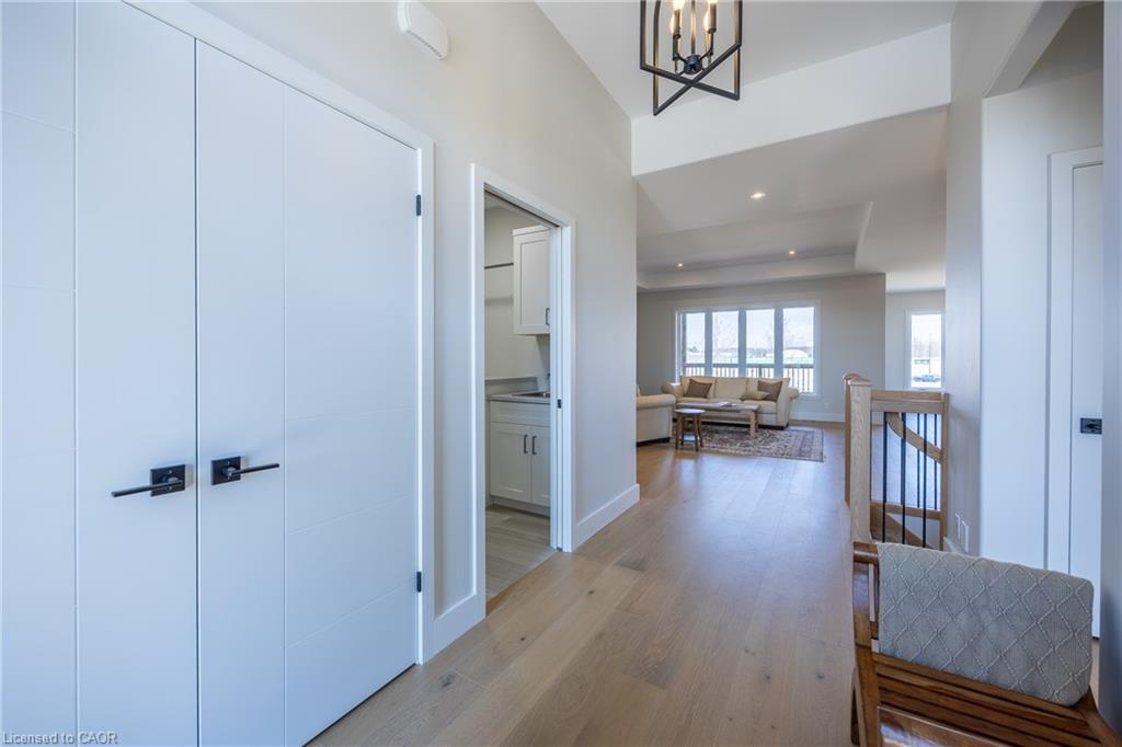 34 Andrew Avenue Property Photo 5