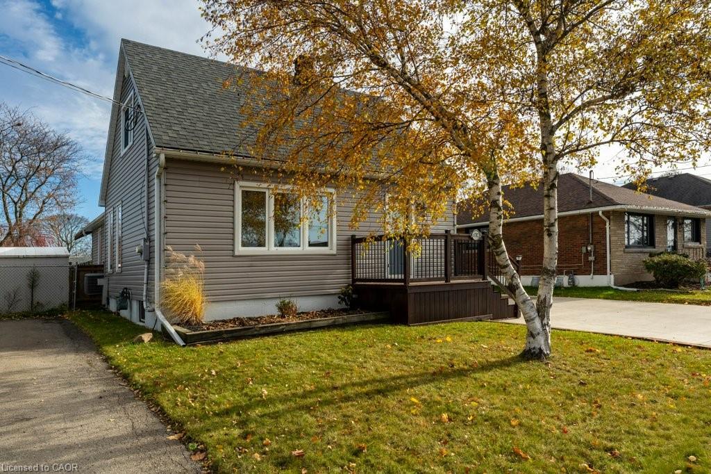 6782 Dorchester Road Property Photo 3