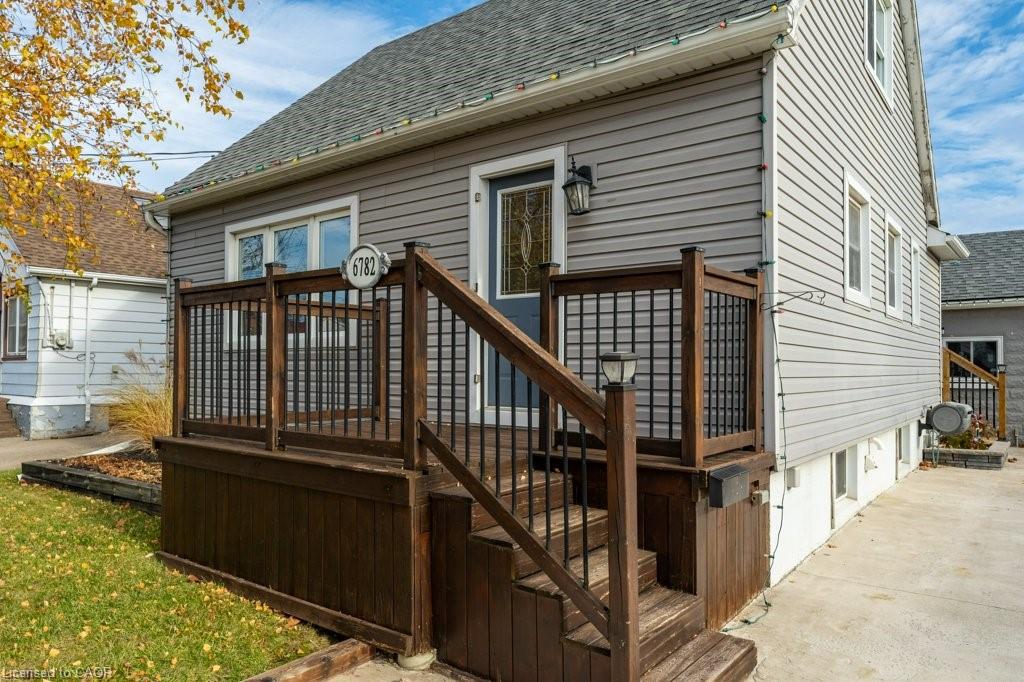 6782 Dorchester Road Property Photo 6