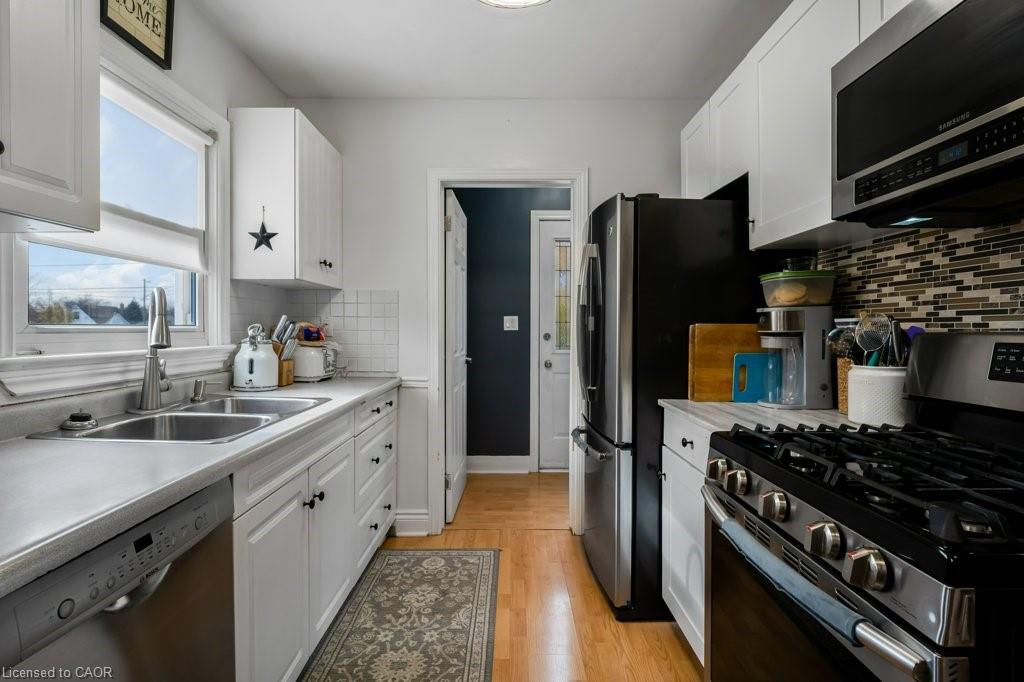 6782 Dorchester Road Property Photo 7