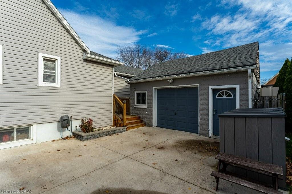 6782 Dorchester Road Property Photo 29