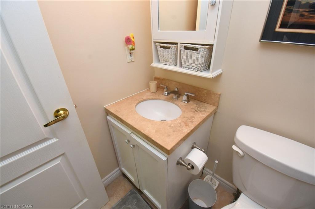 206-10 John Street Property Photo 29
