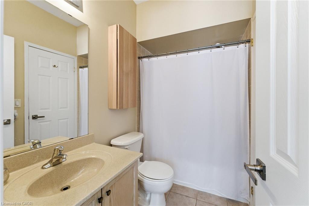 16-40 Wesleyan Court Property Photo 4