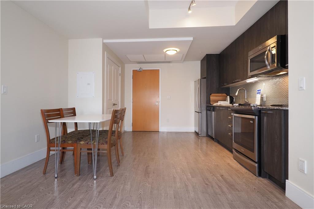 206-155 St. Leger Property Photo 17