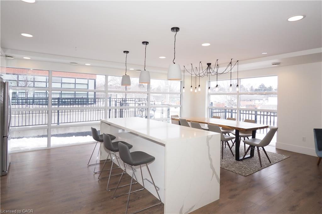 206-155 St. Leger Property Photo 38