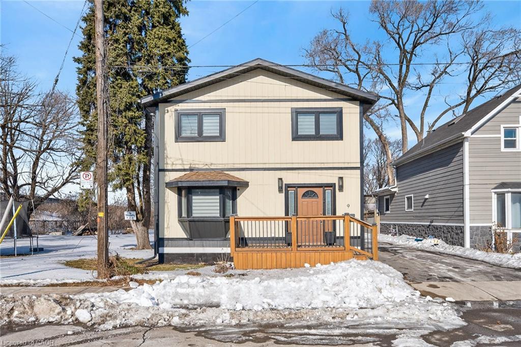9 Bayside Avenue Property Photo 2
