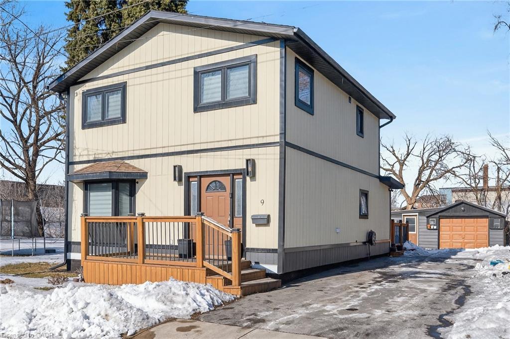 9 Bayside Avenue Property Photo 3