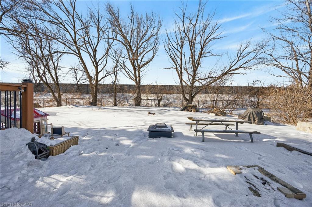 9 Bayside Avenue Property Photo 30
