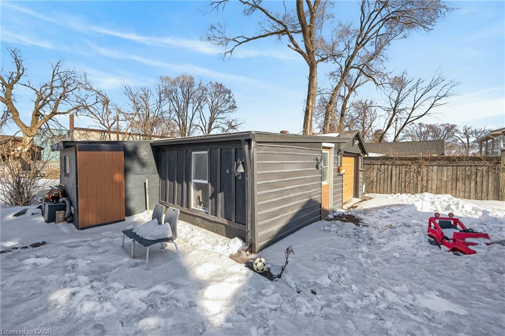 9 Bayside Avenue Property Photo 31
