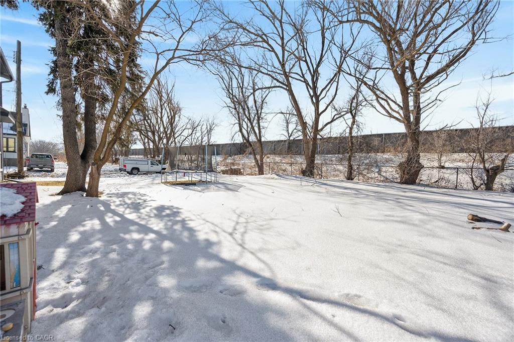 9 Bayside Avenue Property Photo 34