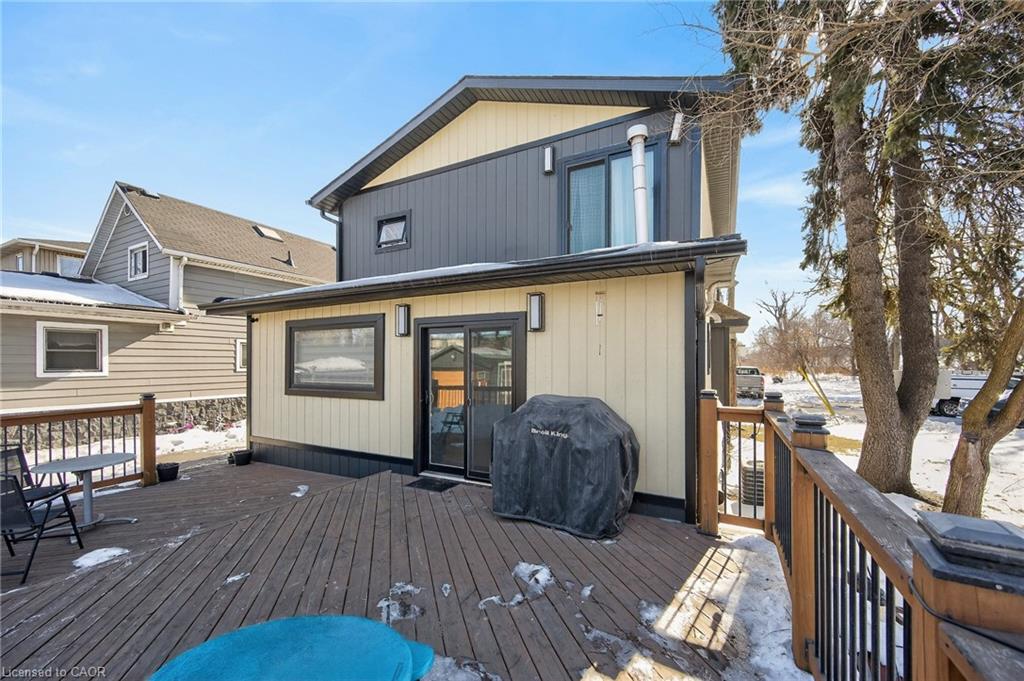 9 Bayside Avenue Property Photo 39