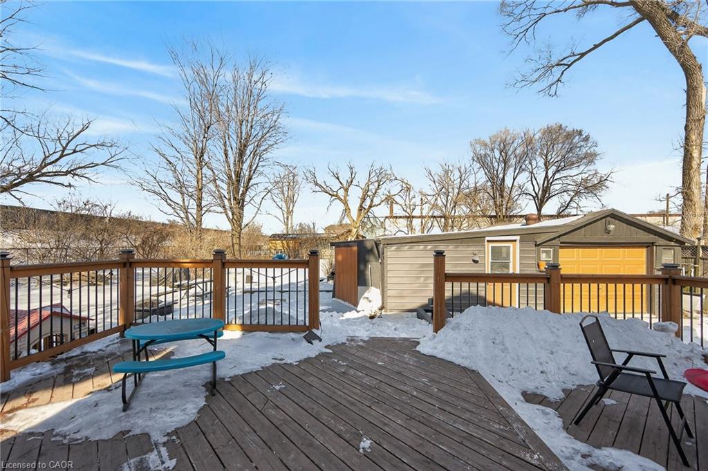 9 Bayside Avenue Property Photo 40