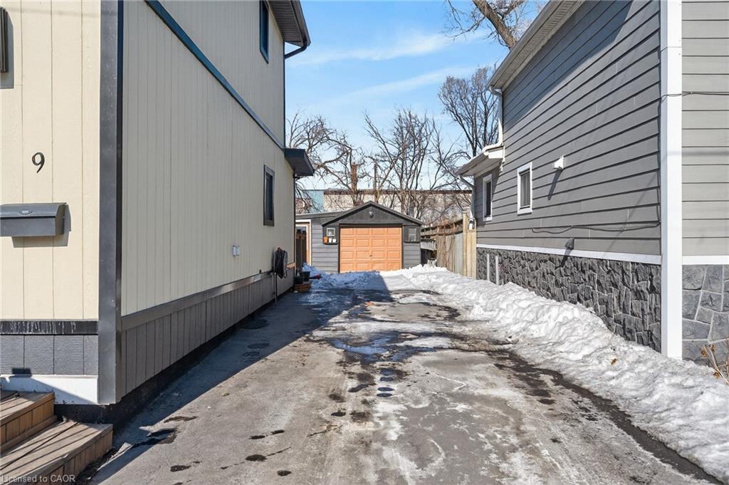 9 Bayside Avenue Property Photo 42