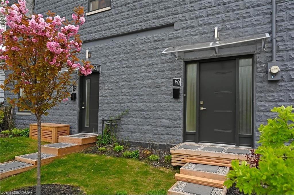 86 Birge Street Property Photo 2