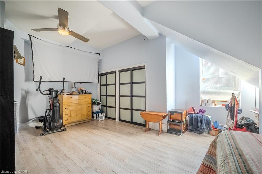 86 Birge Street Property Photo 10