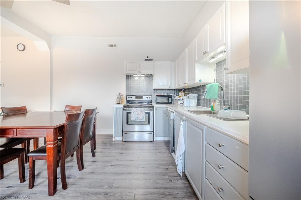 86 Birge Street Property Photo 26