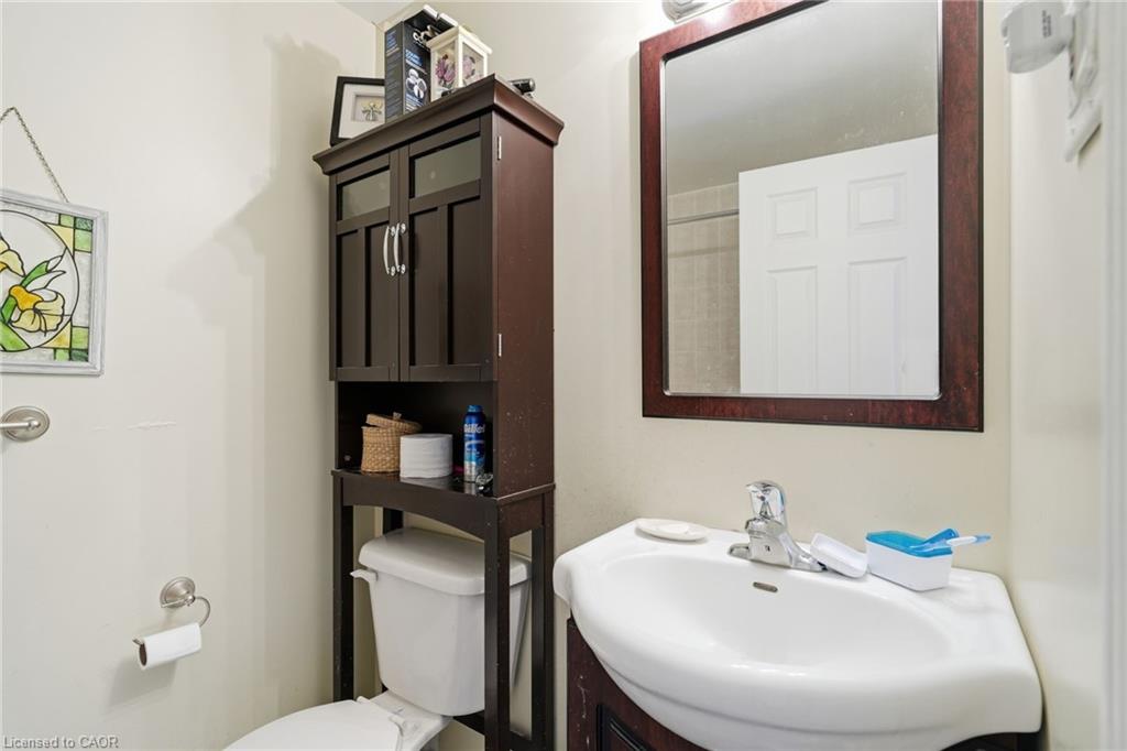 104 Neil Avenue Property Photo 10