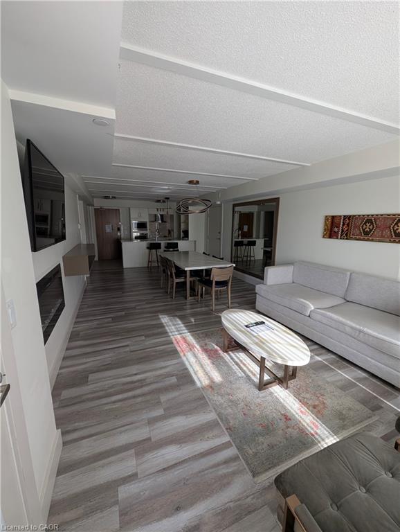 4405-9 Harbour Street E Property Photo 4