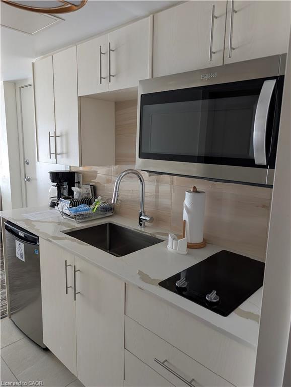 4405-9 Harbour Street E Property Photo 8