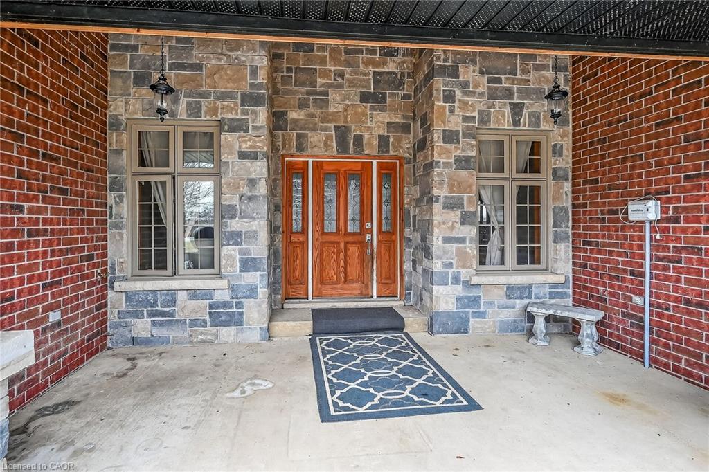 393 Old Onondaga Road E Property Photo 5